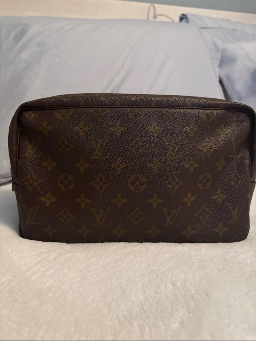 Louis Vuitton Monogram Canvas Toiletry Case in Brown - Picture 2 of 7
